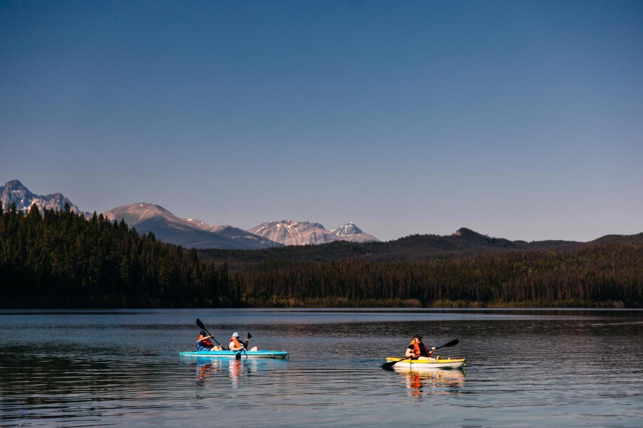 Patricia Lake Bungalows Jasper Exteriör bild