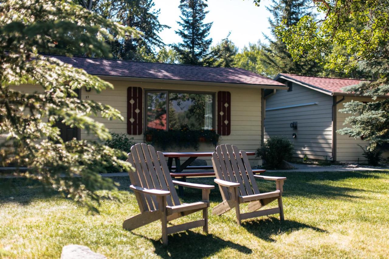 Patricia Lake Bungalows Jasper Exteriör bild